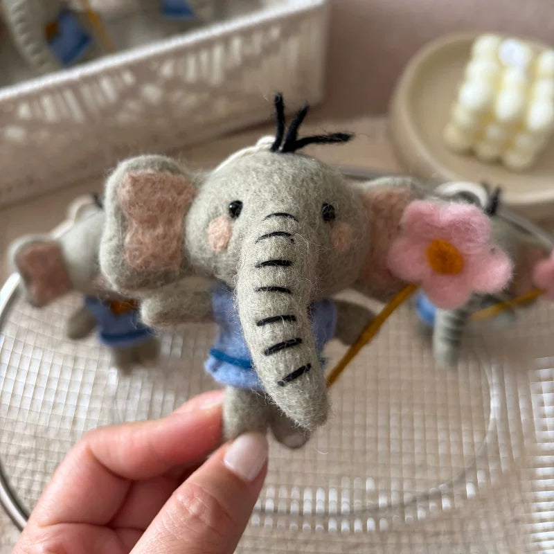 Nepalese handmade wool felt cute elephant bag pendant exquisite cartoon baby elephant doll keychain car pendant