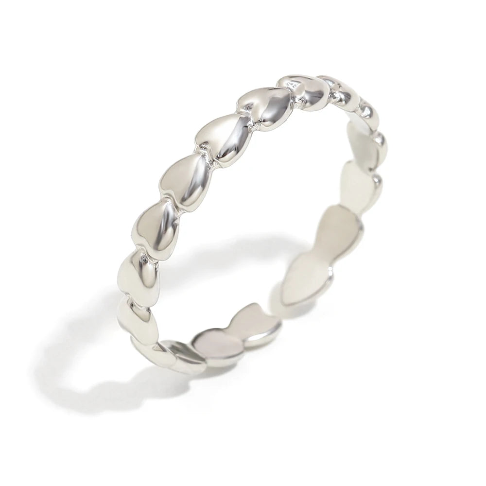 Anel Banhado a Aço Inoxidável Feminino Estilo Minimalista Fino com Coração Vazado Joia de Dedo Luxuosa Fofa para Festa de Casamento