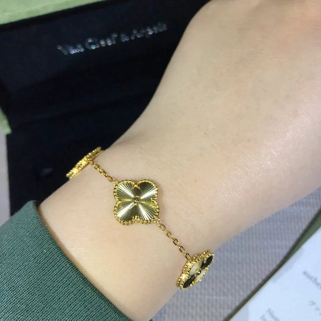 CLOVER BRACELET 5 MOTIFS