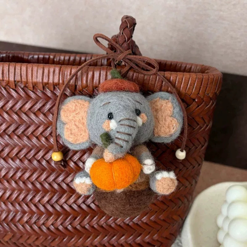 Nepalese handmade wool felt cute tiger coffee bag pendant animal keychain car pendant gift doll