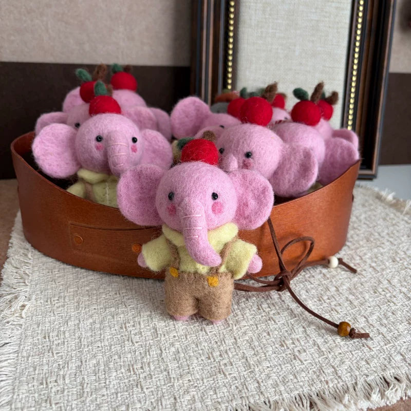 Nepalese handmade wool felt cute elephant bag pendant exquisite cartoon baby elephant doll keychain car pendant