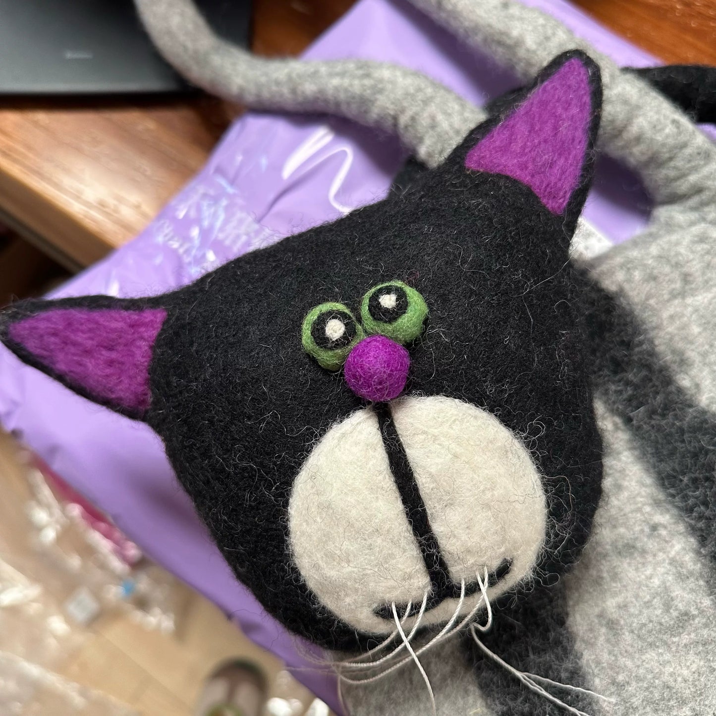 芒僧 尼泊尔进口立体猫猫单肩手提羊毛毡包 可以放下电脑