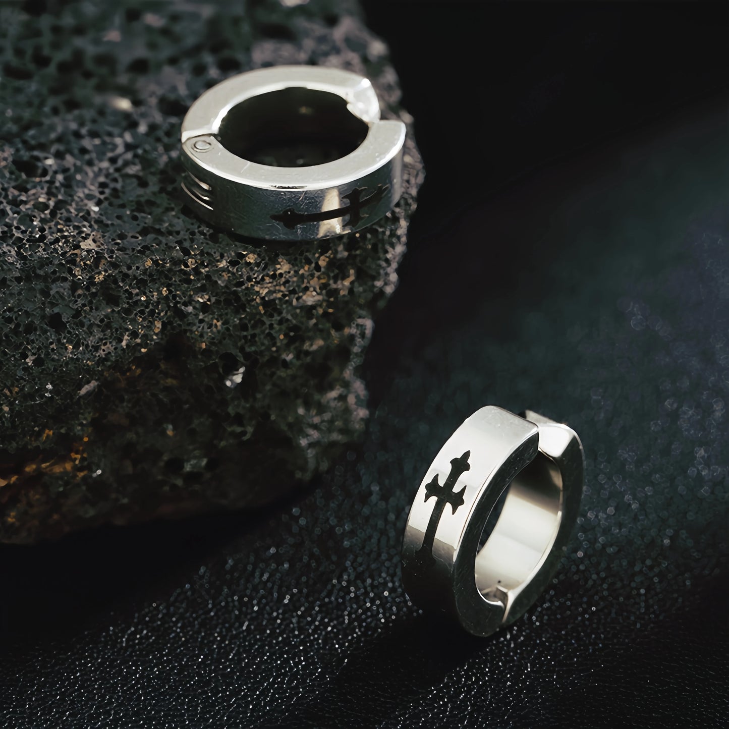 Retro Cross Non Pierced Ear Clips For Men Women Stainless Steel Clip On Earrings Punk Gothic Rock Hiphop Unisex Jewelry Gift
