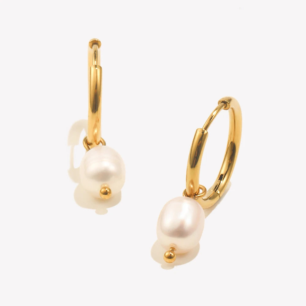 Minimalist Stainless Steel Small Hoop Earrings Freshwater Pearl Charms Girls Ladies Trendy Jewelry 2024 Pearl Earrings