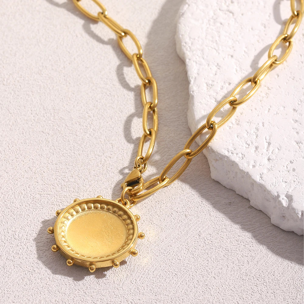 Coin Size Round Eight Pointed Star Pendant Necklace PVD Plated Stainless Steel Women Party Chic Jewelry