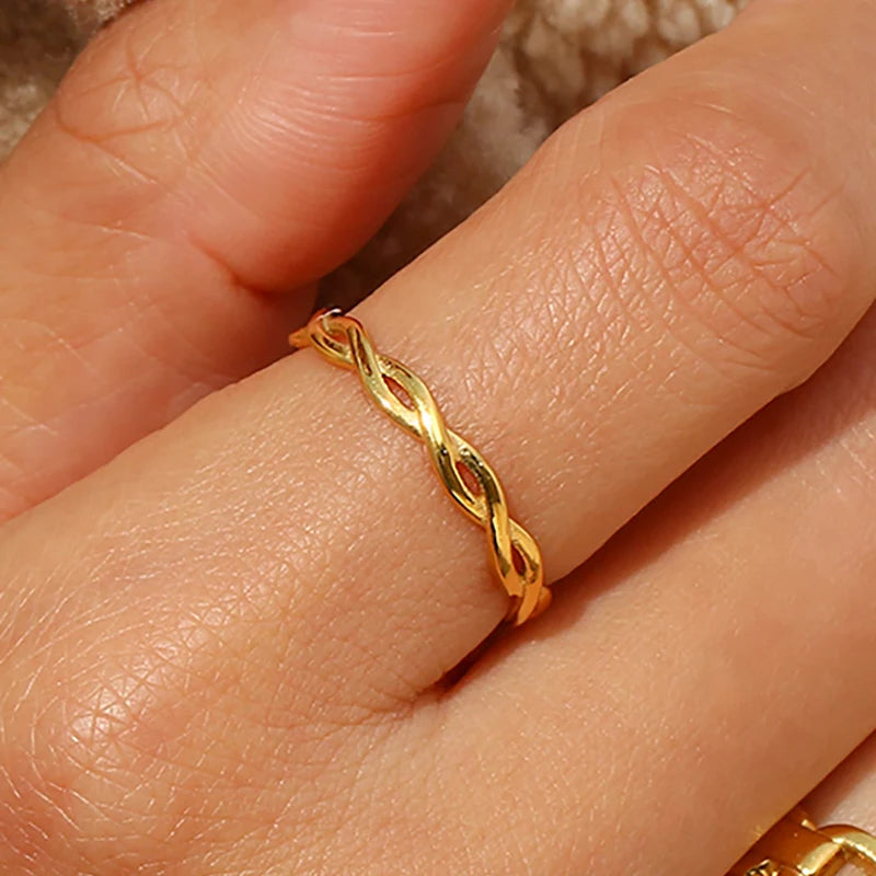 Super Minimalist Braided Twisted Thin Gold Rings For Lady Waterproof Stainless Steel 18K Gold Plated Girl's Ring
