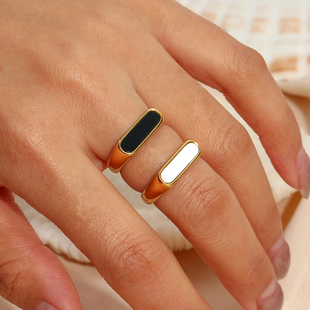 Basic Natural Shell White Black Stripe Gold Ring Fine Polished 18K Gold Plated Stainless Steel Rings For Female