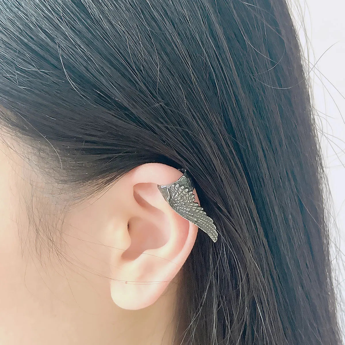 Antique Angel Wings Clip On Earrings For Men Women Stainless Steel Non Pierced Ear Clips Punk Gothic Unisex Designer Jewelry